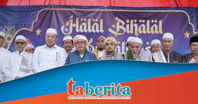 Ratusan Ulama Dan Kiai Kabupaten Sampang Deklarasi Dukungan Dua Periode Kepada H. Slamet&nbsp;Junaidi