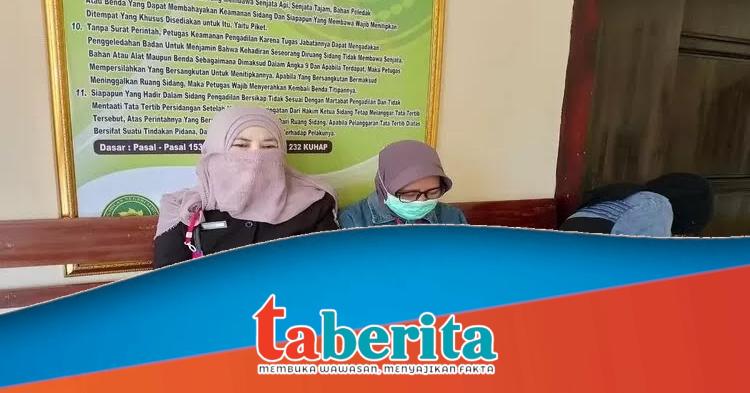 Tiga Guru dan Satu Wali Murid Berikan Kesaksian Dalam Sidang Lanjutan Dugaan Pelecehan Oknum Kepsek di&nbsp;Sampang