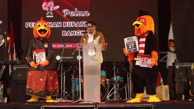 KPU Bangkalan Launching Ayam Gaog Sebagai Maskot Pilkada&nbsp;2024