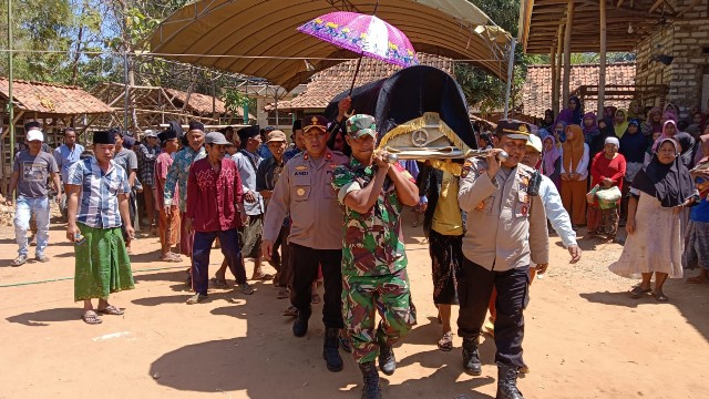 Diduga Jadi Korban Pembunuhan, Pria di Galis Bangkalan Ditemukan Tewas Bersimbah Darah Saat&nbsp;Tertidur